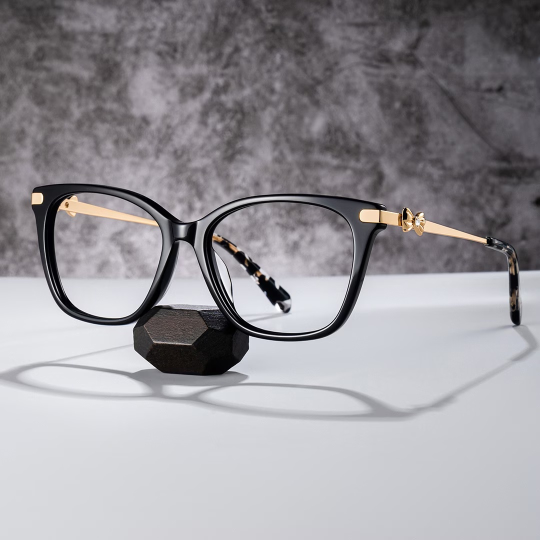 Suzy Glasses - Suzy Rectangle Black Glasses